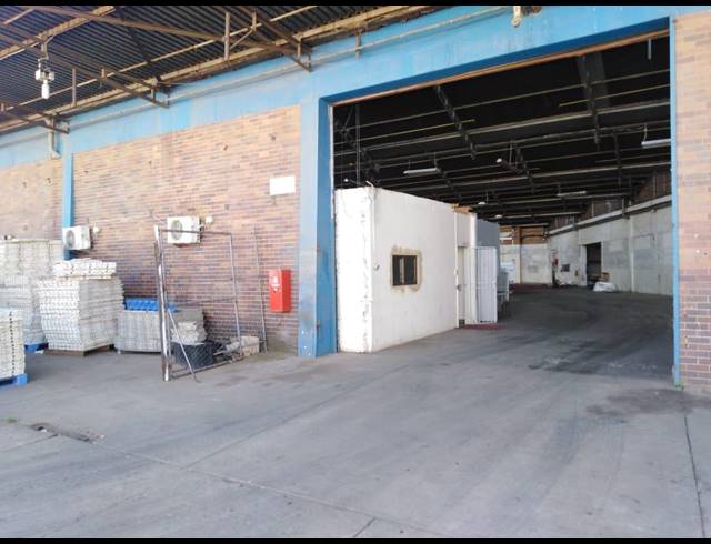 5,300M² WAREHOUSE FOR SALE IN TROJAN